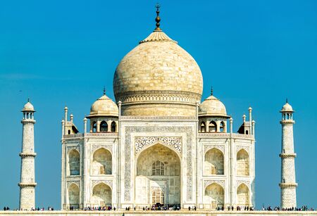The Taj Mahal, the most famous monument of India. Agra - Uttar Pradeshのeditorial素材