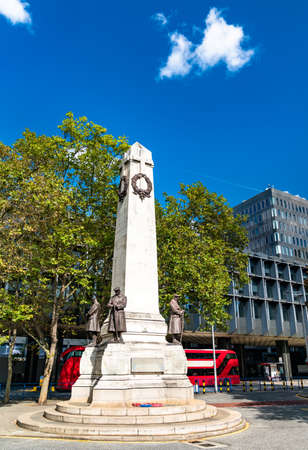 The London and North Western Railway War Memorial at Euston railway station in Londonのeditorial素材