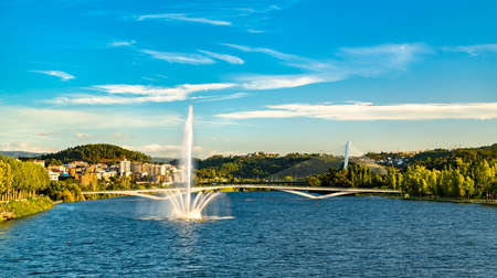 Fountain on the Mondego river in Coimbra, Portugalの写真素材