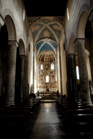 Â Interior of the Basilica of Sant'Abbondio, Como, Lombardy, Italy, Europe - September 2011のeditorial素材