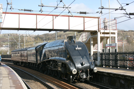 A4 Steam Locomotive Sir Nigel Gresley on the way from Grosmont to Carnforth - Shipley, Yorkshire, UK - 15th April 2008のeditorial素材