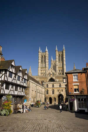 A view of the Cathedral from Castle Square, Lincoln, Lincolnshire, UK -August 2009のeditorial素材
