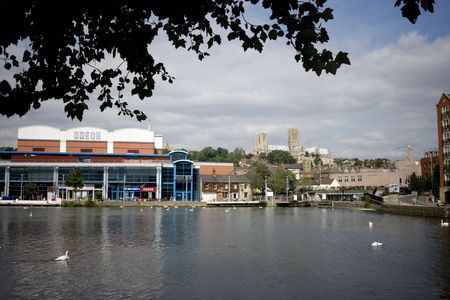 A view of Brayford Pool with the Odeon cinema and the Cathedral in the background, Lincoln, Lincolnshire, United Kingdom - August 2009のeditorial素材