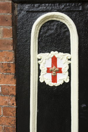 City crest on the strait leading up to Steep Hill and the Cathedral, Lincoln, Lincolnshire, United Kingdom - August 2009のeditorial素材