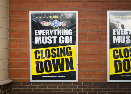 Closing Down signage on a Toys R Us Store in Lincoln, Lincolnshire, UK - 22nd March 2018のeditorial素材