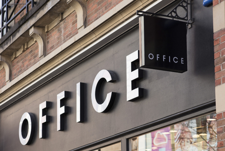 Office store sign, Lincoln, Lincolnshire, UK - 5th April 2018のeditorial素材