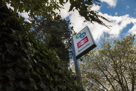 Bournville Railway Station, Birmingham, UK, October 2018, Network Rail signのeditorial素材