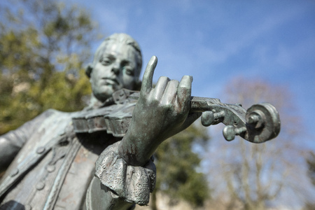 Bath, Somerset, United Kingdom, 22nd February 2019, Statue of Wolfgang Amadeus Mozart in the Parade Gardensのeditorial素材