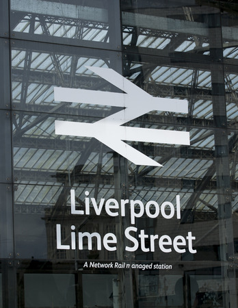 Liverpool, Merseyside, UK, 24th June 2014, Main entrance to Liverpools Lime Street Stationのeditorial素材