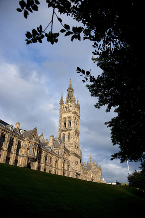 Glasgow, Scotland, 7th September 2013, the Main building and tower of the University of Glasgow at Gilmorehillのeditorial素材