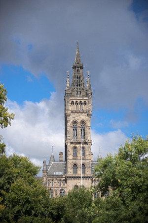 Glasgow, Scotland, 7th September 2013, the Main building and tower of the University of Glasgow at Gilmorehillのeditorial素材