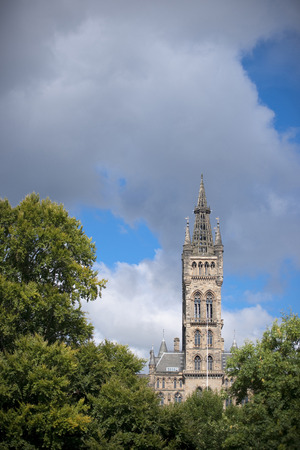 Glasgow, Scotland, 7th September 2013, the Main building and tower of the University of Glasgow at Gilmorehillのeditorial素材