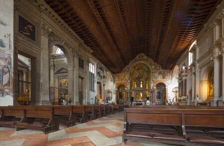 Verona, Italy, Europe, August 2019, Detail of the Chiesa di San Fermo Maggiore Church
Â のeditorial素材