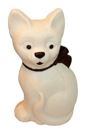 cat figure made from chocolate isolated on whiteの写真素材