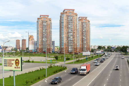 KHABAROVSK, RUSSIA - JULY, 27, 2017:  High houses along the road.のeditorial素材