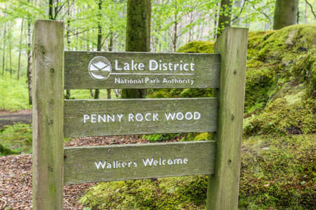 Lake District, United Kingdom - May 09, 2015: Lake District Penny Wood Rock signのeditorial素材