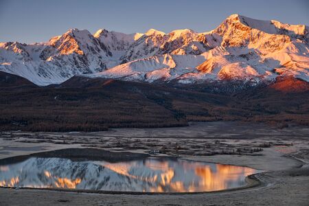 Lake and mountains. Landscape of Altai. Lake Dzhangyzkel, Altai.の写真素材
