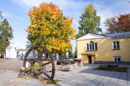 Old vintage gear in the governor's park, Petrozavodsk, Karelia, Russia. Autumnのeditorial素材