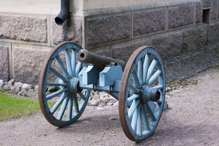 MALMGARD FINLAND 29 JULY 2015: Gun at the Manor Houseのeditorial素材