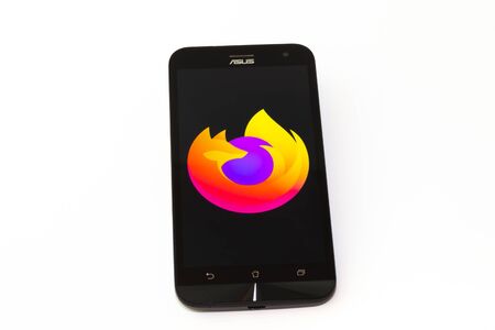 Kouvola, Finland - 23 January 2020: Firefox Browser logo on the screen of smartphone Asusのeditorial素材
