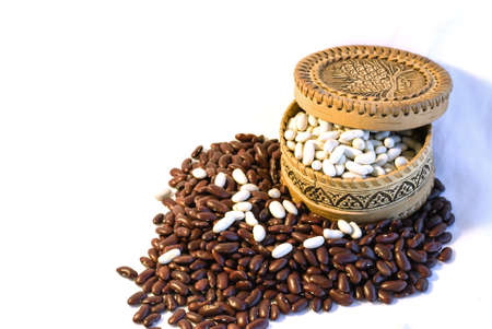 Red and white  beans  isolated on white backgroundの写真素材