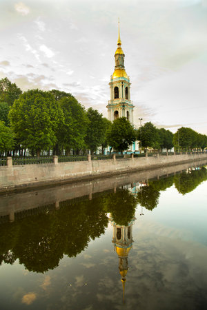 SAINT-PETERSBURG, RUSSIA. 2 JUNY 2016. Saint Nicholas Naval Cathedral, St Petersburg, Russia.のeditorial素材