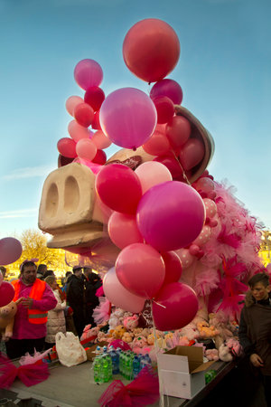 STUTTGART, GERMANY, 13 FEBRUARY 2018.  Carnival parade in city center.のeditorial素材