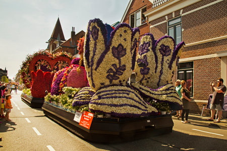 SASSENHEIM, NETHERLANDS, 21 APRIL 2018. Flower Parade, Bloemencorso.