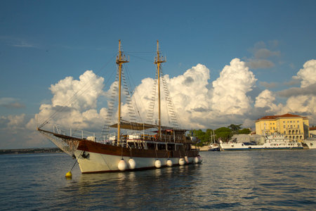 POREC, CROATIA. 07 SEPTEMBER 2019 The ship goes to the port of Porec on the Adriatic Sea, Croatia.のeditorial素材