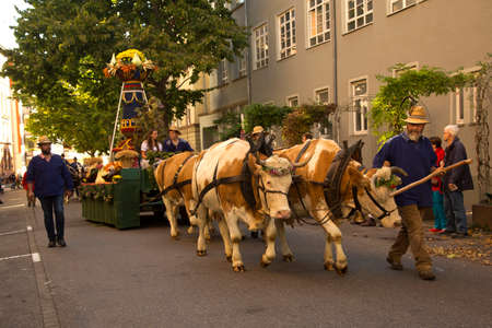 STUTTGART, GERMANY, 29 SEPTEMBER 2019. Volksfest in Stuttgart. The march through the city center.のeditorial素材