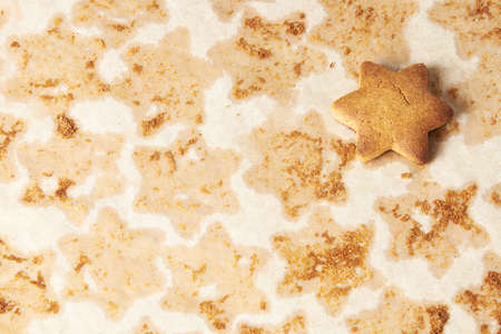 Ready ginger biscuits. Baking paper. Recipe.の写真素材