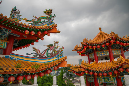 Kuala Lumpur,Malaysia. 08/07/2024. largest Buddhist temple Thean Hou, Kuala Lumpur. facade decorated Chinese and gray stone figures aroundの写真素材