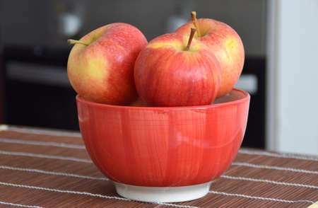 apples in a bowlの写真素材