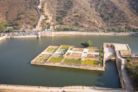 The Kesar Kyari Bagh garden in the Maota lake just below the Amber fort near Jaipur in Rajasthan, Indiaの写真素材
