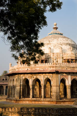 The historic tomb of the Pashtun noble called Isa Khan Niazi in the southern part of Delhi in Indiaの写真素材