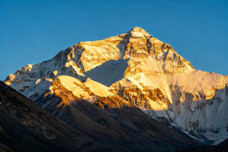 Mount Everest at sunset, Sagarmatha national park, Himalayas, Nepalの素材