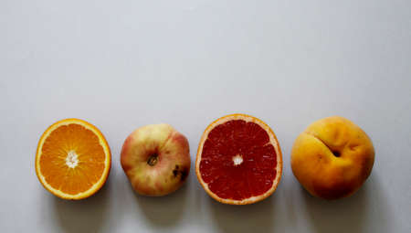 Image on a variety of fruits
の写真素材