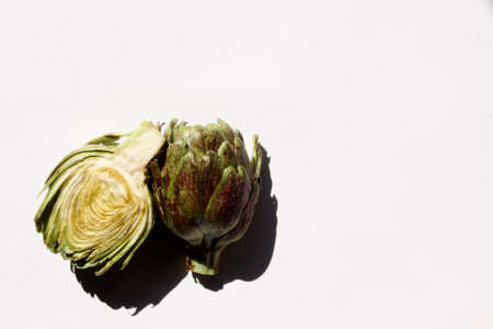 artichokes on white background
の写真素材