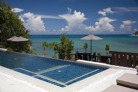 Swimming pool on a beach in Koh Samui island, Thailandのeditorial素材