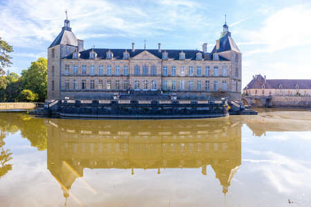 17 September 2019. View of Sully Castle in Burgundy, France.のeditorial素材