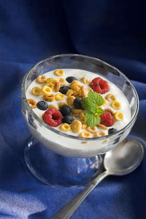 cereal with yogurt and berriesの写真素材
