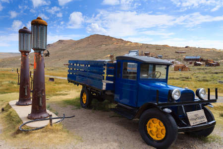 View from Bodie Ghost Town, California USA. Old abandoned mineのeditorial素材