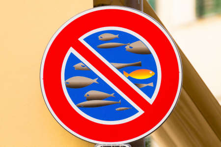 Road sign that looks like an aquarium, street art, metropolitan artの写真素材