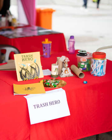 Bangi, Malaysia - Oct 6, 2019: Trash Hero Malaysia booth educating visitors with handling trash. Sustainable and environmental friendly.のeditorial素材