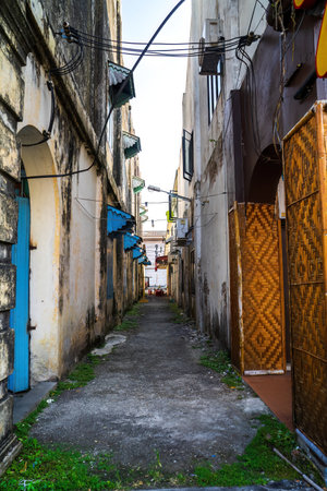 Perak, Malaysia - Aug 12, 2022 : Old town of Tapah alley in the morning. Tapah is a unique place with vintage buildings.のeditorial素材
