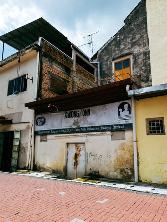Selangor, Malaysia - October 29, 2022 Old heritage building in Kuala Kubu Baharu. Buildings are dated from 1900.のeditorial素材