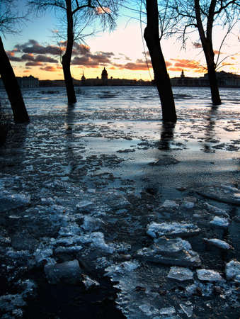 Winter flood in St.Petersburg in evening-glowの写真素材