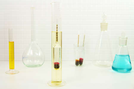 Measurement of solution density with a glass hydrometer in a lab