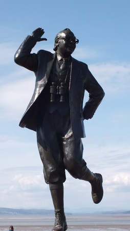 Statue of Eric Morecombe at Morecombe Bay, UKのeditorial素材