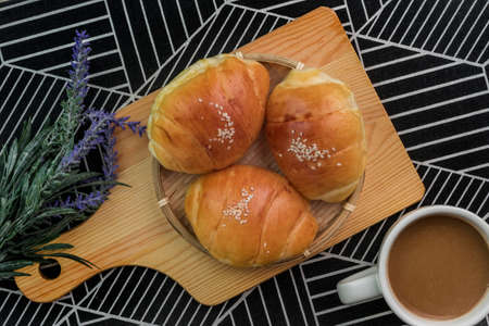 3 Mini butter buns served with coffee
